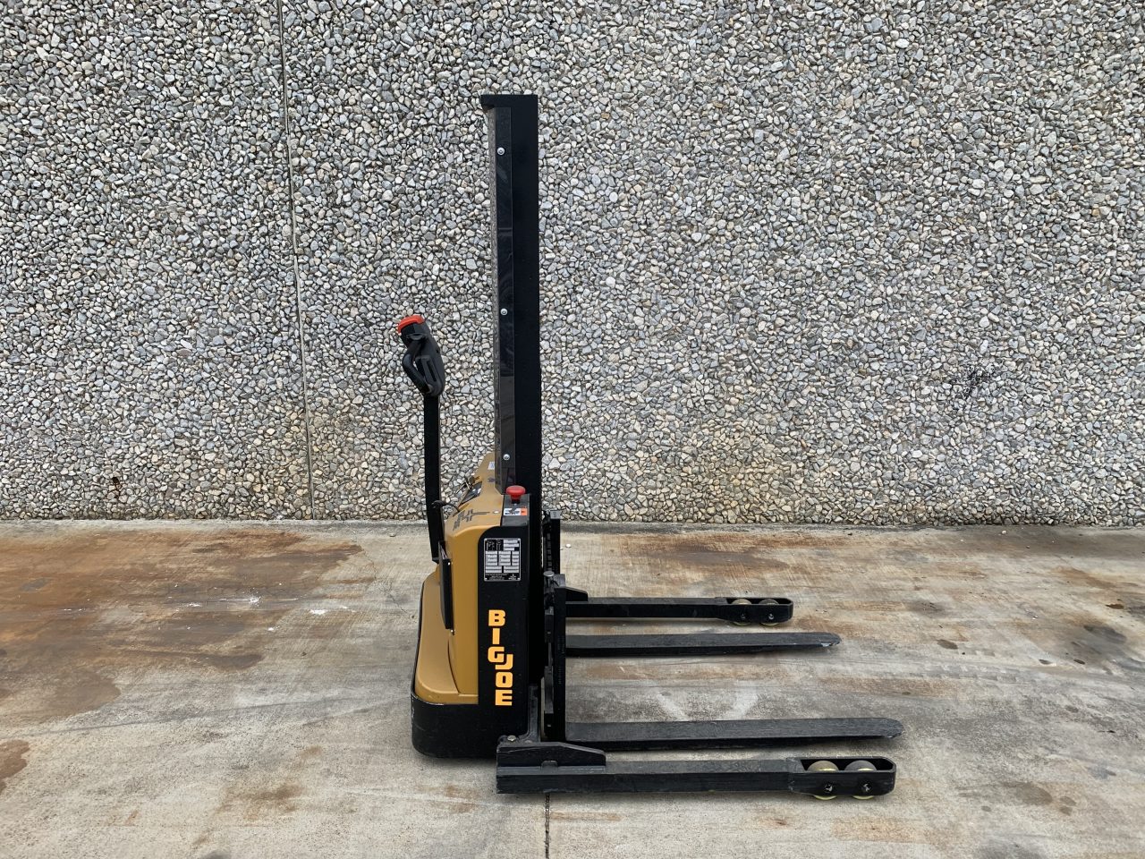 Used Big Joe S2262 23524 in DFW, Austin, and Oklahoma
